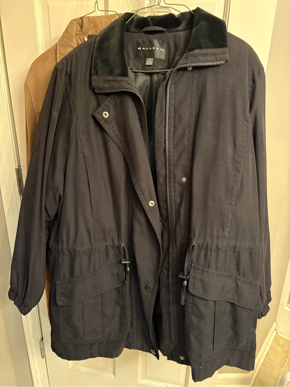 Gallery Black Women's Utility Anorak Jacket